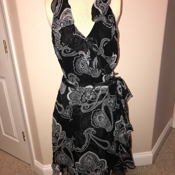 Dress - Picture 2 of 3